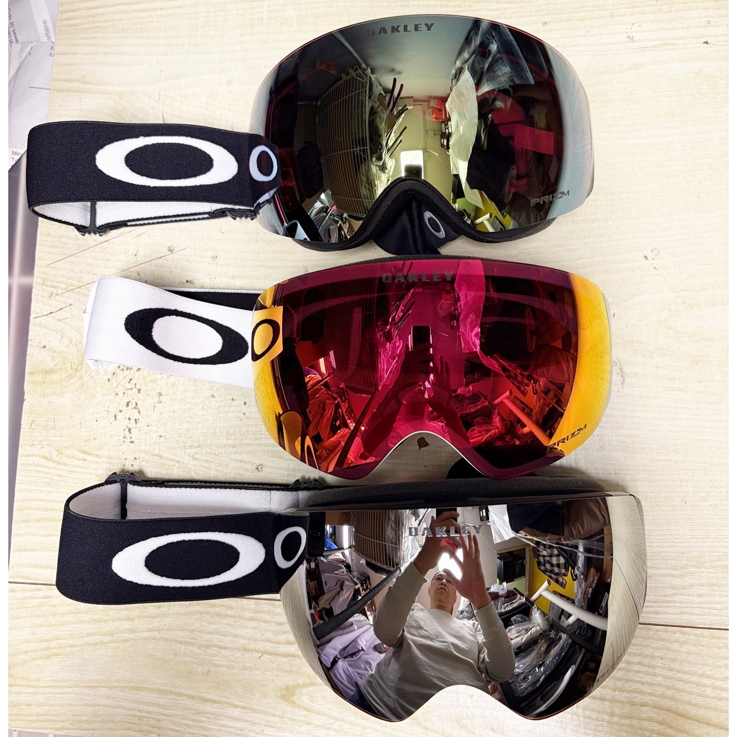 全新可到店試 Oakley Flight Deck M goggles, Globe Fit, Prizm 高反差鏡 Ski Snowboard