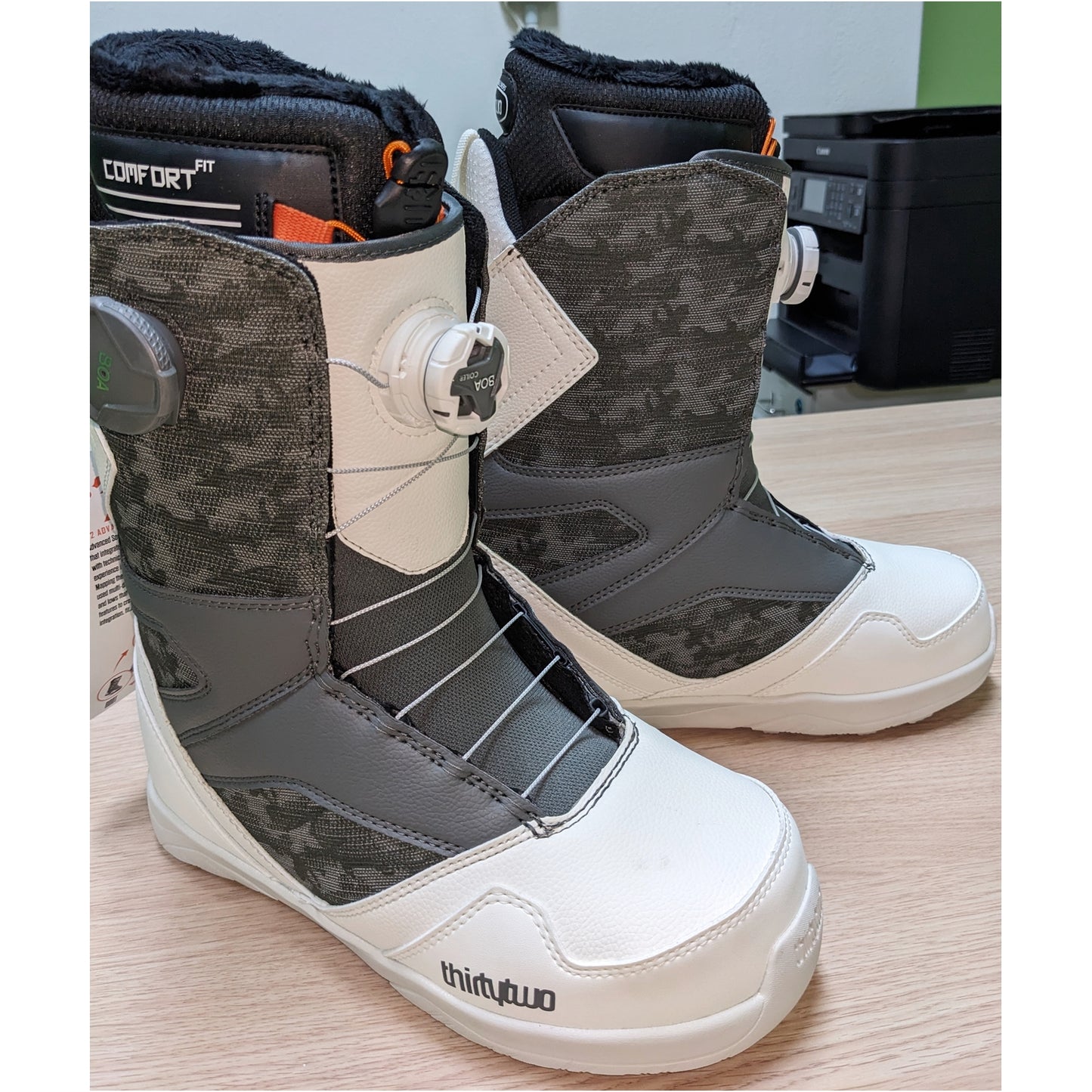 全新 2024 Thirtytwo STW Double Boa $1600 Snowboard Boots US6, US6.5, US7