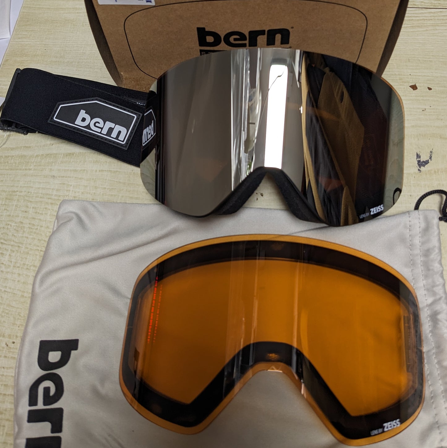 Bern B1 Goggles 蔡司Sonar鏡片 快速磁石換鏡 2塊鏡片 ski snowboard