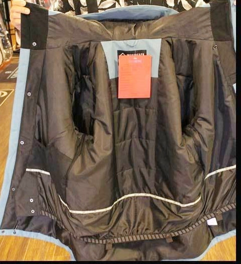 特價$600 全新Westbeach Albany jacket 防水/透氣 10K/10K Ski snowboard